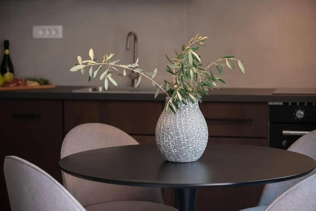 Bruno Studio Apartment - With Private Parking Rijeka